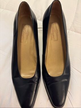 Worthington Black Leather Pointed-Toe Pumps
